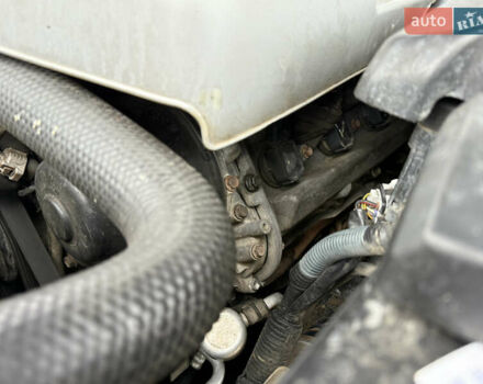 Черный Лексус ГХ, объемом двигателя 4.7 л и пробегом 287 тыс. км за 17500 $, фото 32 на Automoto.ua