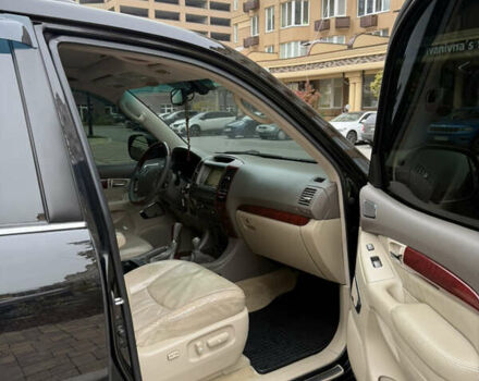 Чорний Лексус ГХ, об'ємом двигуна 4.66 л та пробігом 288 тис. км за 17800 $, фото 8 на Automoto.ua