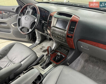 Черный Лексус ГХ, объемом двигателя 4.66 л и пробегом 50 тыс. км за 29500 $, фото 22 на Automoto.ua