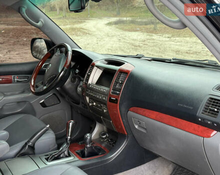 Черный Лексус ГХ, объемом двигателя 4.7 л и пробегом 287 тыс. км за 17500 $, фото 18 на Automoto.ua