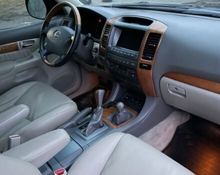 Черный Лексус ГХ, объемом двигателя 4.7 л и пробегом 235 тыс. км за 13800 $, фото 11 на Automoto.ua