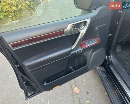 Чорний Лексус ГХ, об'ємом двигуна 4.61 л та пробігом 230 тис. км за 32000 $, фото 8 на Automoto.ua