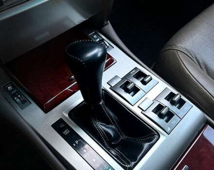 Черный Лексус ГХ, объемом двигателя 4.6 л и пробегом 184 тыс. км за 24300 $, фото 11 на Automoto.ua