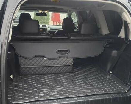 Черный Лексус ГХ, объемом двигателя 4.61 л и пробегом 299 тыс. км за 20900 $, фото 16 на Automoto.ua