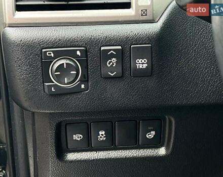 Чорний Лексус ГХ, об'ємом двигуна 4.6 л та пробігом 151 тис. км за 26500 $, фото 40 на Automoto.ua