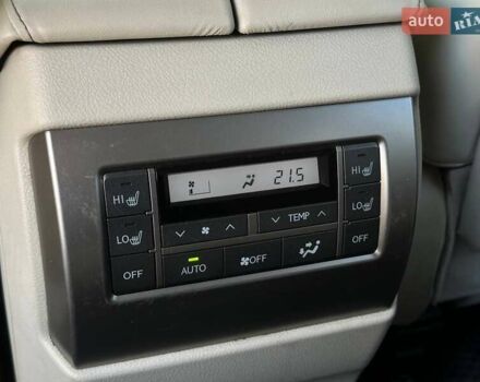 Чорний Лексус ГХ, об'ємом двигуна 4.61 л та пробігом 250 тис. км за 21500 $, фото 16 на Automoto.ua