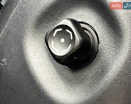 Черный Лексус ГХ, объемом двигателя 4.61 л и пробегом 230 тыс. км за 30500 $, фото 24 на Automoto.ua