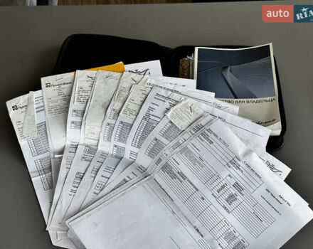 Черный Лексус ГХ, объемом двигателя 4.61 л и пробегом 230 тыс. км за 30500 $, фото 2 на Automoto.ua