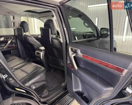 Чорний Лексус ГХ, об'ємом двигуна 4.61 л та пробігом 280 тис. км за 27500 $, фото 9 на Automoto.ua