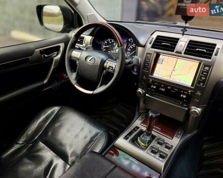 Чорний Лексус ГХ, об'ємом двигуна 4.6 л та пробігом 199 тис. км за 28000 $, фото 20 на Automoto.ua