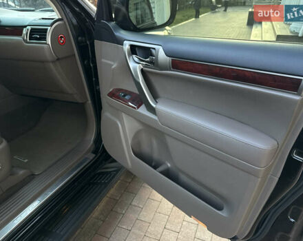 Чорний Лексус ГХ, об'ємом двигуна 4.61 л та пробігом 152 тис. км за 27500 $, фото 18 на Automoto.ua