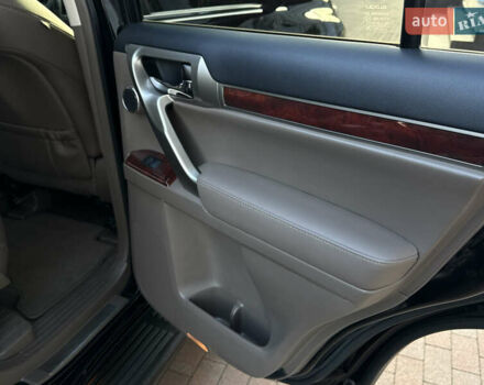 Чорний Лексус ГХ, об'ємом двигуна 4.61 л та пробігом 152 тис. км за 27500 $, фото 16 на Automoto.ua
