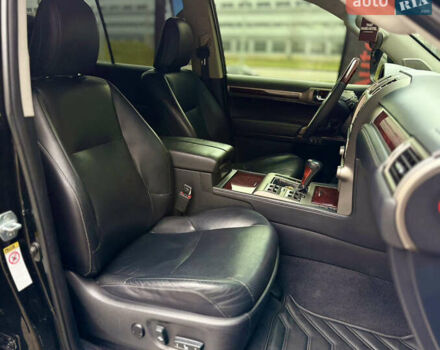 Чорний Лексус ГХ, об'ємом двигуна 4.6 л та пробігом 199 тис. км за 28000 $, фото 18 на Automoto.ua