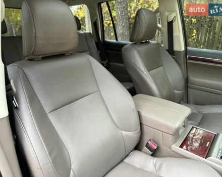 Лексус ГХ 2011 у Києві на Automoto.ua Чорний Лексус ГХ, об'ємом двигуна 4.61 л та пробігом 278 тис. км за 23700 $, фото 143 на Automoto.ua