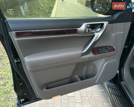 Чорний Лексус ГХ, об'ємом двигуна 4.61 л та пробігом 152 тис. км за 27500 $, фото 11 на Automoto.ua