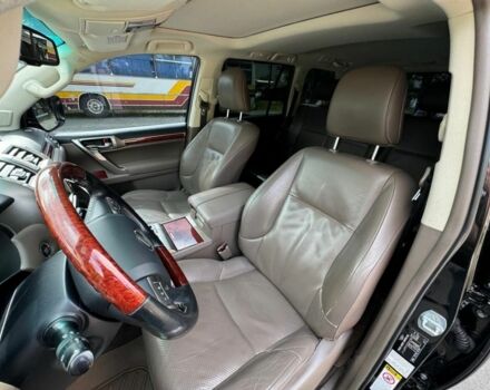 Черный Лексус ГХ, объемом двигателя 0 л и пробегом 208 тыс. км за 30300 $, фото 8 на Automoto.ua