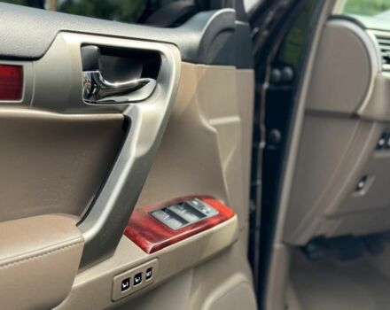 Черный Лексус ГХ, объемом двигателя 0 л и пробегом 208 тыс. км за 30300 $, фото 19 на Automoto.ua