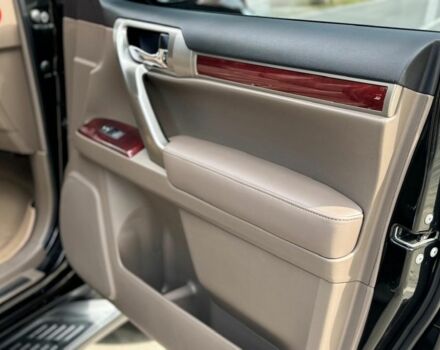 Черный Лексус ГХ, объемом двигателя 0 л и пробегом 208 тыс. км за 30300 $, фото 11 на Automoto.ua