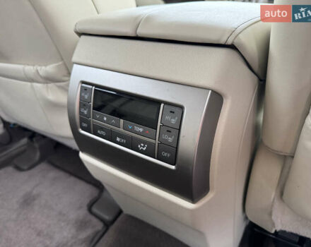 Чорний Лексус ГХ, об'ємом двигуна 4.6 л та пробігом 147 тис. км за 29999 $, фото 18 на Automoto.ua