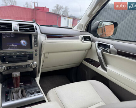 Чорний Лексус ГХ, об'ємом двигуна 4.6 л та пробігом 147 тис. км за 29999 $, фото 26 на Automoto.ua