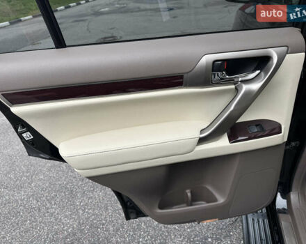 Чорний Лексус ГХ, об'ємом двигуна 4.6 л та пробігом 147 тис. км за 29999 $, фото 23 на Automoto.ua