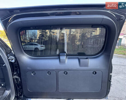 Черный Лексус ГХ, объемом двигателя 4.61 л и пробегом 15 тыс. км за 65000 $, фото 16 на Automoto.ua