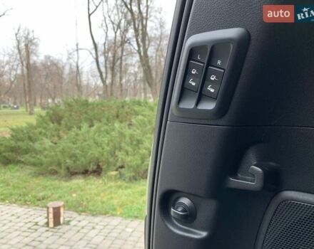 Чорний Лексус ГХ, об'ємом двигуна 4.61 л та пробігом 15 тис. км за 61000 $, фото 59 на Automoto.ua