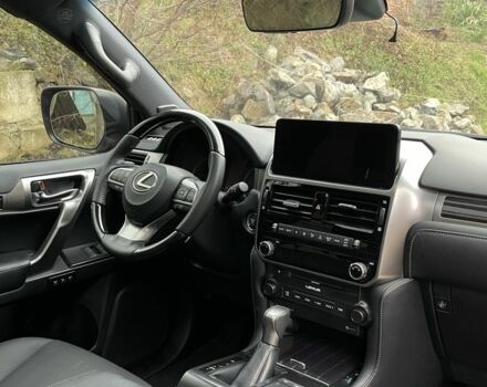 Черный Лексус ГХ, объемом двигателя 4.6 л и пробегом 95 тыс. км за 38300 $, фото 11 на Automoto.ua