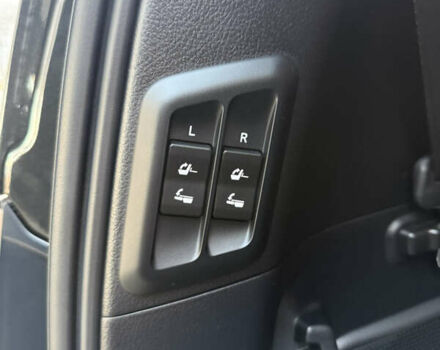 Черный Лексус ГХ, объемом двигателя 4.6 л и пробегом 29 тыс. км за 76600 $, фото 34 на Automoto.ua