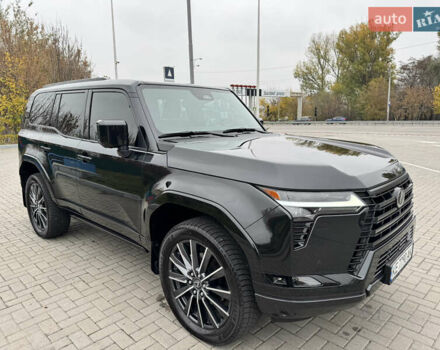 Черный Лексус ГХ, объемом двигателя 3.5 л и пробегом 16 тыс. км за 98500 $, фото 2 на Automoto.ua