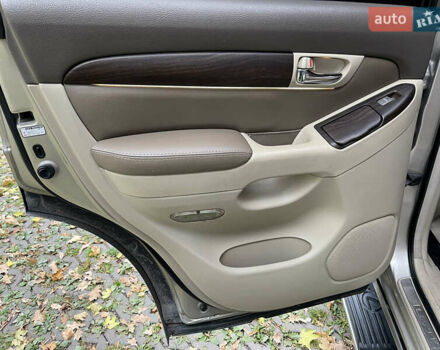 Коричневый Лексус ГХ, объемом двигателя 4.7 л и пробегом 392 тыс. км за 13400 $, фото 15 на Automoto.ua