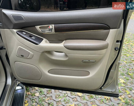 Коричневый Лексус ГХ, объемом двигателя 4.7 л и пробегом 392 тыс. км за 13400 $, фото 25 на Automoto.ua