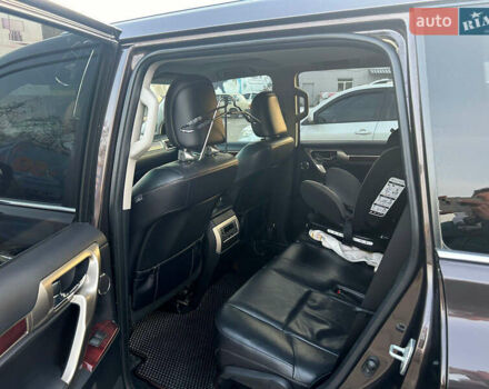 Коричневий Лексус ГХ, об'ємом двигуна 4.61 л та пробігом 225 тис. км за 25500 $, фото 14 на Automoto.ua