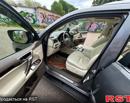 Лексус ГХ, об'ємом двигуна 4.6 л та пробігом 103 тис. км за 31000 $, фото 6 на Automoto.ua