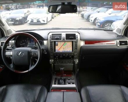 Лексус ГХ, объемом двигателя 4.6 л и пробегом 184 тыс. км за 27400 $, фото 13 на Automoto.ua