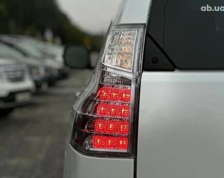 Лексус ГХ, объемом двигателя 4.6 л и пробегом 10 тыс. км за 47500 $, фото 8 на Automoto.ua