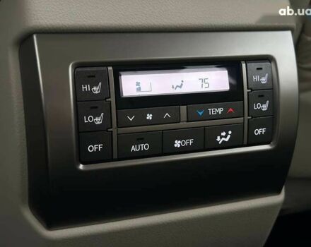 Лексус ГХ, объемом двигателя 4.6 л и пробегом 10 тыс. км за 47500 $, фото 21 на Automoto.ua