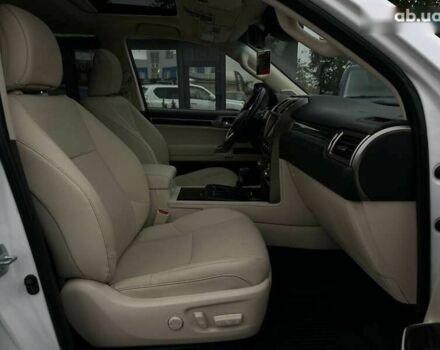 Лексус ГХ, объемом двигателя 4.6 л и пробегом 10 тыс. км за 47500 $, фото 17 на Automoto.ua