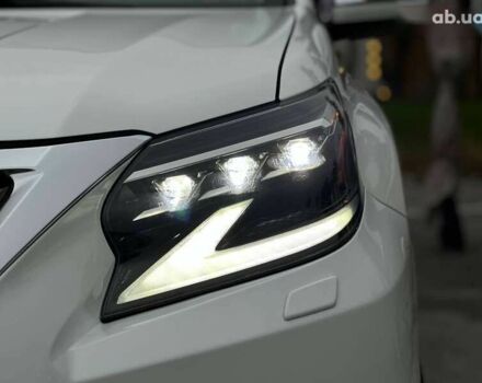 Лексус ГХ, объемом двигателя 4.6 л и пробегом 10 тыс. км за 47500 $, фото 3 на Automoto.ua