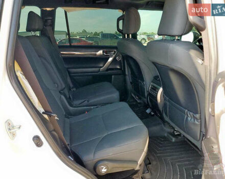 Лексус ГХ, об'ємом двигуна 0 л та пробігом 24 тис. км за 38700 $, фото 6 на Automoto.ua