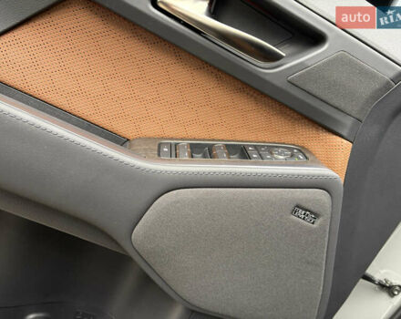 Лексус ГХ, объемом двигателя 3.5 л и пробегом 5 тыс. км за 101000 $, фото 11 на Automoto.ua