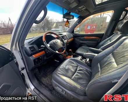 Сірий Лексус ГХ, об'ємом двигуна 4.7 л та пробігом 250 тис. км за 13500 $, фото 5 на Automoto.ua