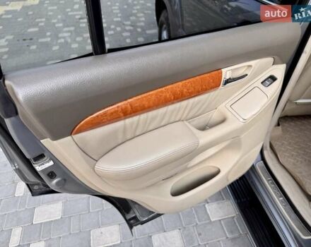 Лексус ГХ 2004 у Одесі на Automoto.ua Сірий Лексус ГХ, об'ємом двигуна 4.66 л та пробігом 174 тис. км за 12700 $, фото 62 на Automoto.ua