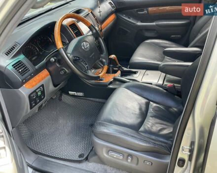 Серый Лексус ГХ, объемом двигателя 4.66 л и пробегом 375 тыс. км за 12750 $, фото 20 на Automoto.ua