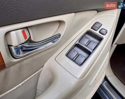 Лексус ГХ 2004 у Одесі на Automoto.ua Сірий Лексус ГХ, об'ємом двигуна 4.66 л та пробігом 174 тис. км за 12700 $, фото 52 на Automoto.ua