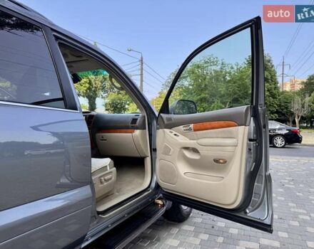 Лексус ГХ 2004 у Одесі на Automoto.ua Сірий Лексус ГХ, об'ємом двигуна 4.66 л та пробігом 174 тис. км за 12700 $, фото 39 на Automoto.ua