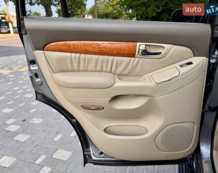 Лексус ГХ 2004 у Одесі на Automoto.ua Сірий Лексус ГХ, об'ємом двигуна 4.66 л та пробігом 174 тис. км за 12700 $, фото 59 на Automoto.ua