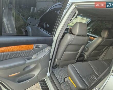 Сірий Лексус ГХ, об'ємом двигуна 4.7 л та пробігом 265 тис. км за 18500 $, фото 11 на Automoto.ua