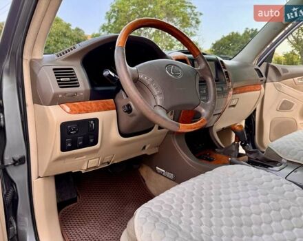 Лексус ГХ 2004 у Одесі на Automoto.ua Сірий Лексус ГХ, об'ємом двигуна 4.66 л та пробігом 174 тис. км за 12700 $, фото 54 на Automoto.ua