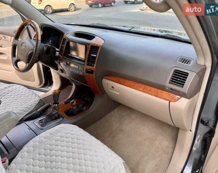Лексус ГХ 2004 у Одесі на Automoto.ua Сірий Лексус ГХ, об'ємом двигуна 4.66 л та пробігом 174 тис. км за 12700 $, фото 46 на Automoto.ua